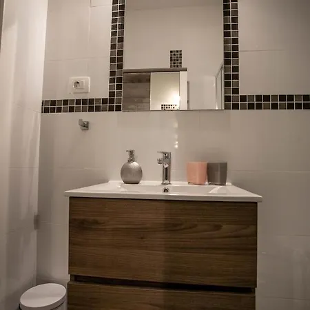 Leoni Apartman
