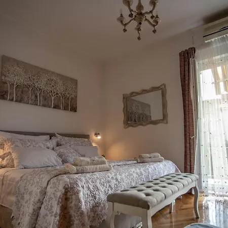 Apartman Leoni *